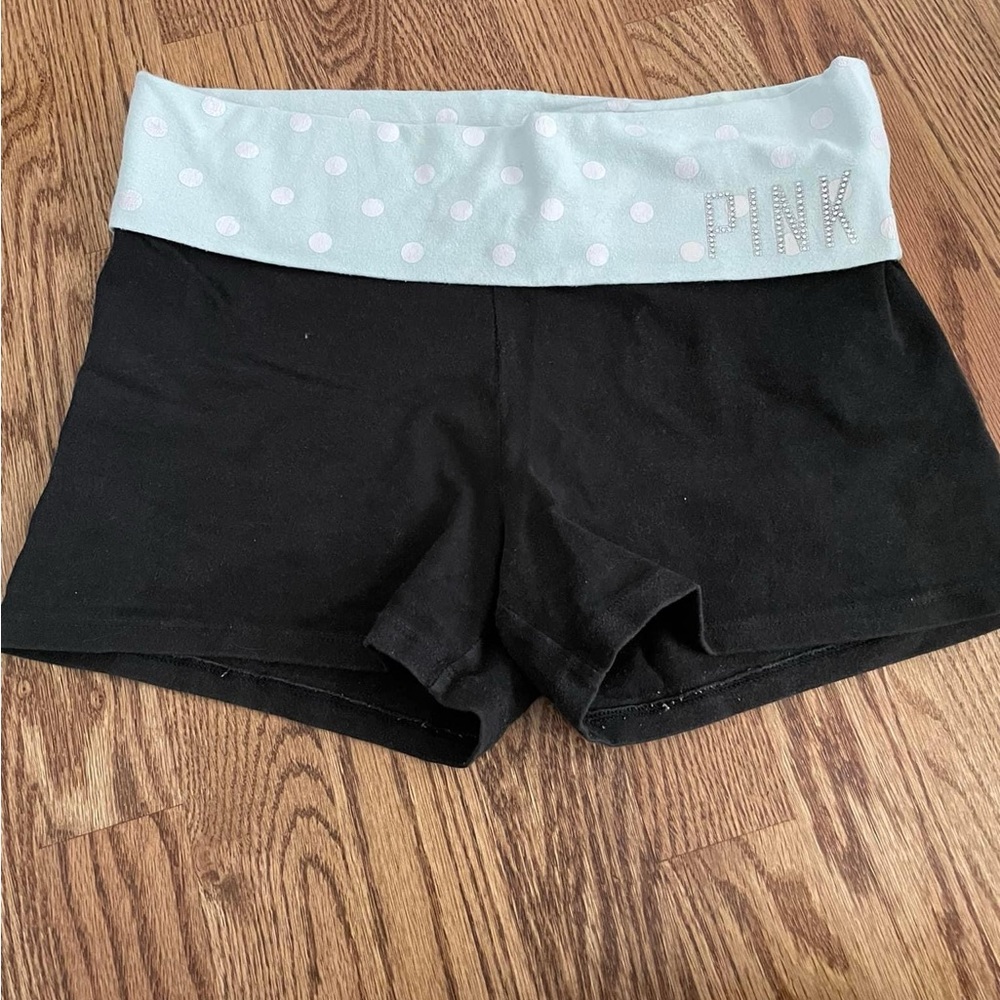 Size small yoga shorts from Victoria’s Secret/pink